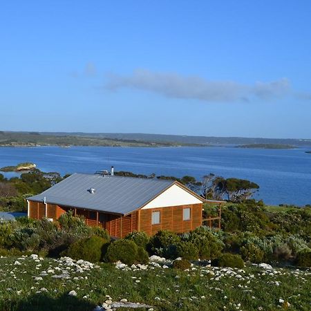 Pelican Lagoon Cabin Villa ภายนอก รูปภาพ